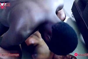 Squirting orgasms: Ebony amateur's sexy solo