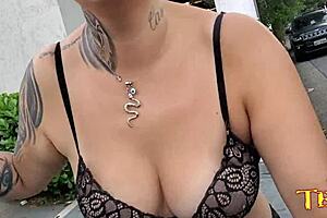 Chuva de prata: Big ass and tattooed girls, anal group sex