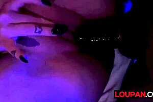 Blonde amateur Novinha gets how to suck and fucks her pussy in the bathtub