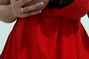 Big boobs and peitos: A Latina wife's intimate show