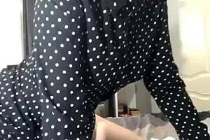 A real teen amateur riding her home made video