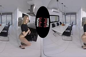Virtual reality – shaved pussy and big tits