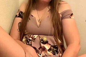 A pretty milf and her foot fetish fetish fun