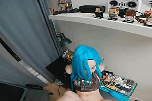 This big titted cosplay girl gives such a mind blowing blowjob!