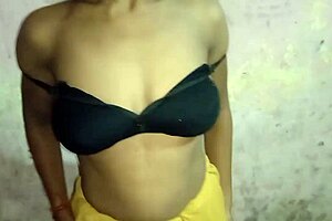 Amateurs Indian Boy/Girl enjoy their sensual fantasy