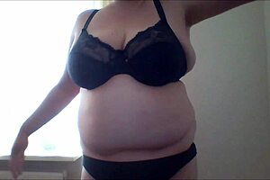 BBW with big lovely breasts for amateurs – teasing and intimacy