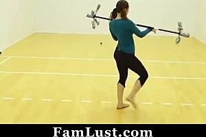 Los protagonistas are stepad and stepsister enjoy hard core family role play