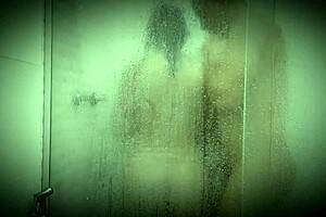 XXX sex party gets wild while two amateurs enjoy bath time and it becomes really hot