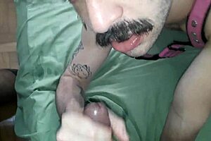 Getting deep pleasure together with a gay chaser