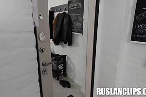 Anal Desire for Cash, Sofi Li