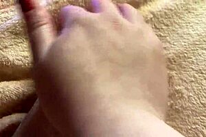 Beautiful feet in oil fat women