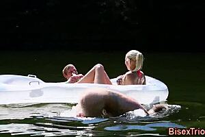 Bi chubosexuals fantasy bliss bisexual blowjob breathe buildings build種 bisexual hunk gives a blowjob to a lucky guy