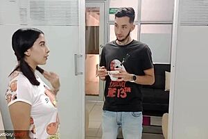 They get a deepthroat and a cumshot on my stepmother’s special niece