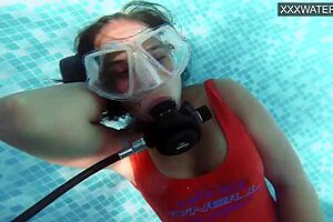 Amelie Bruna: 19 years old European sex addicted sweetheart fuck herself in water world