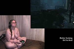 Playing through The Last of Us Part II, here is a big ass brunette doing it naked
