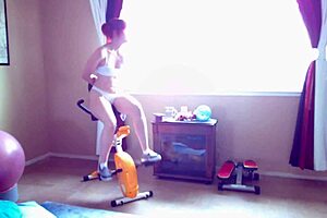 Subscribing to the “MILF workout” trend, the lady from Russia, AuroraWillows, takes her bicycle for a spin and performs some stretching