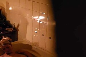 Shower passion with the use of a homemade cam recursion