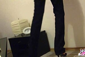 Thins provacative white teen wearing a miniskirt so her attractive draws can be seen