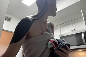 Tattooed amateur has sex in the kitchen and wants a close up