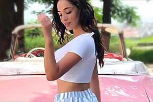 Bolivia’s sexiest jeans and boobs models