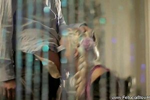 Watch a mind-blowing fellucia pussy-fucking blowjob session