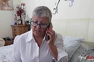 Sexy married mama with nice big boobed XXX sex on toys and stimulation of the dirty hole with a finger