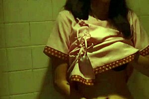 Lakkana's solo pleasure: a sensual fingering session
