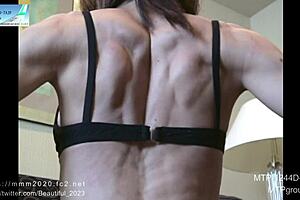 Japanese amateur girl Bodybuilding muscles samples in high definition