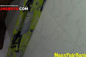 Unsboys' first part: Gay amateur discovers anal pleasure with a big cock man