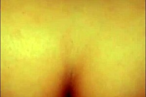 Amature wife gets fucked on the bed and enjoys the climax in doggystyle fuck