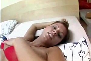 Rude Amateur babe gets her wet ass fucked deep