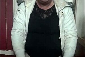 A bisexual cam shy crossdresser who doesn’t mind being in public performing asss on m0uth