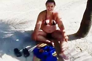 A compilation of exhibitionist videos where Mary Butterfly shows her genitalia during the day in secluded places for random men