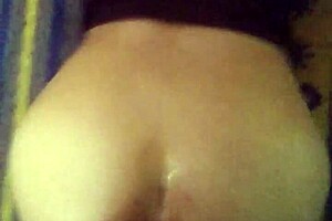 Footage filmed by non professional: my girlfriend has a huge ass