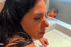 Linda del Sol's oral and facial orgasm