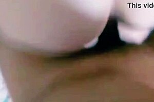 Anal fuck in the naked man’s ass hole while lisinhas gets barebacked in her pussy lips