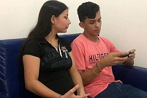 Teen sister shows her phone to brother and got him to admit she has a great ass