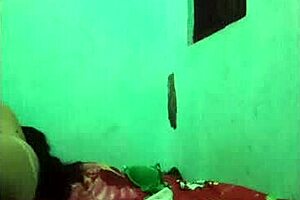 This sensual Asian camgirl enjoys self pleasure in the bed