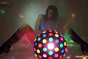 Alison Tyler's exclusive solo show: Behind the scenes