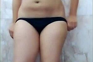 Indian girl masturbates in bathroom once again