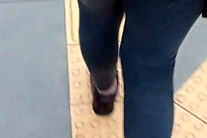 Lima lady flaunts her eye-popping behind on a fancy car