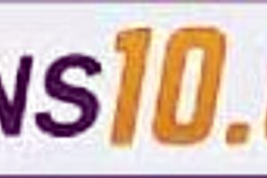 A glamour TS in sexy underwear delivers an erotic sensual blowjobs before having raunchy sex