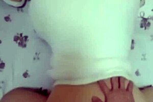 Sister’s wet and bare feet ass twerks for stepbrother in gay p*rnography