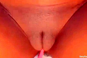 Big pussy lips & gaping mature lesbian sex