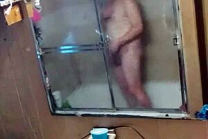 Every morning starting the day off with a fun early morning shower routine is what the Westlloyd family does