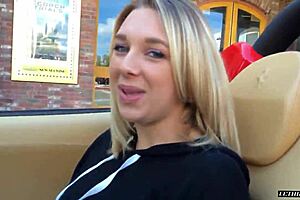 Brooke Wylde passionately pleases Mike Hunt’s manhood