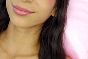 Pretty brunette beauty flaunts her slim figure