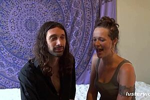 Amateur couple shows that love can be the best weapon against war.