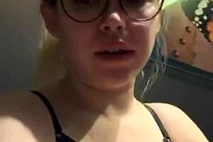 Russian slut showing her tits on periscope