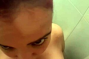 Madura and Gorda in a steamy shower scene